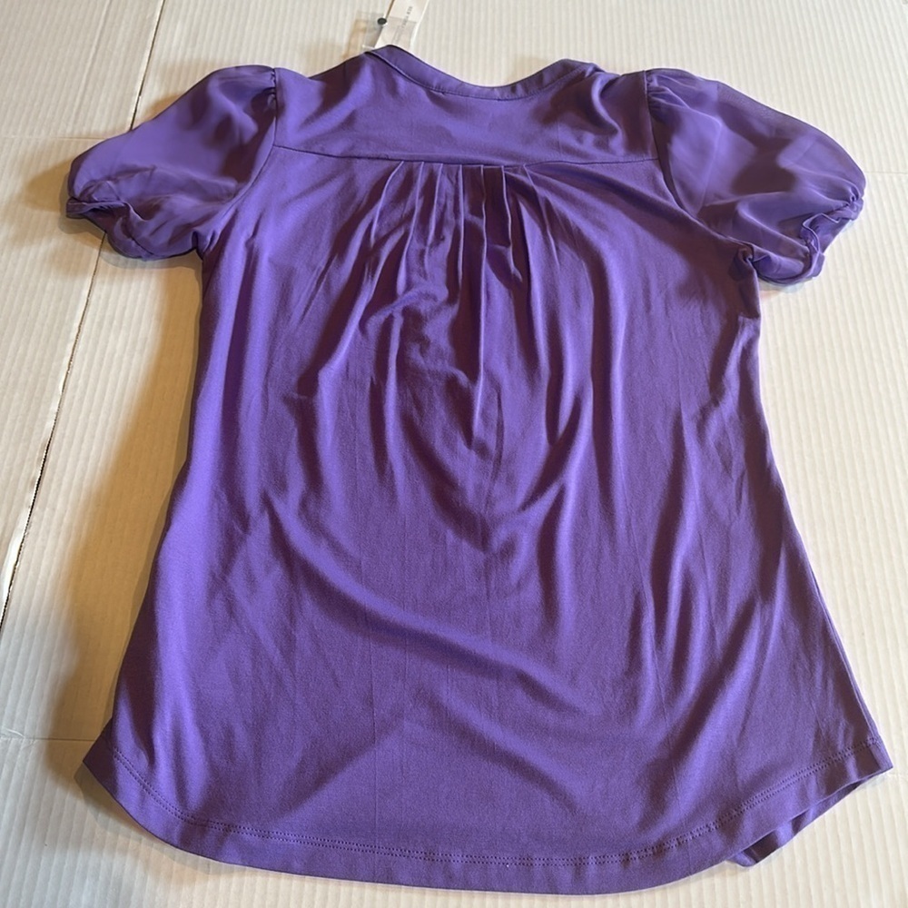NWT New York & Company stretch lavender ruffle blouse puff sleeves via neck - Picture 7 of 7